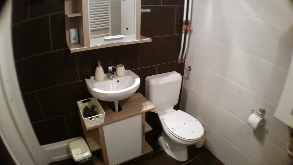 Varkeruelet Apartman Sopron Extérieur photo