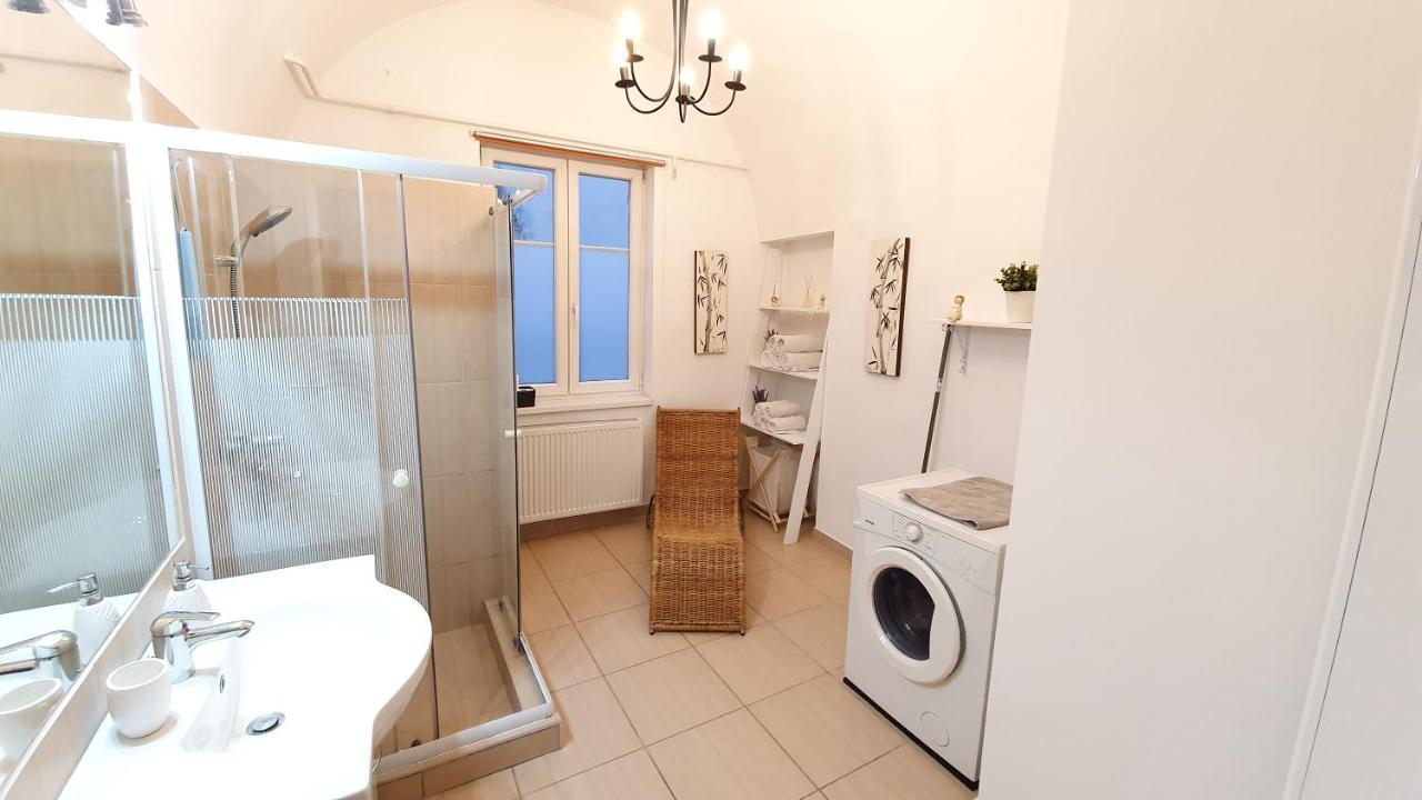 Varkeruelet Apartman Sopron Extérieur photo